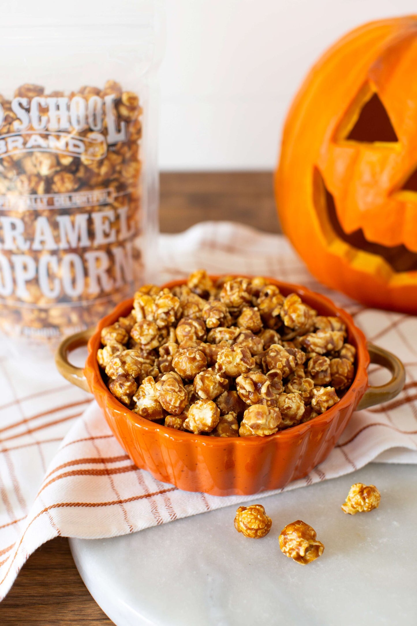 Caramel Popcorn, 9oz. image 1