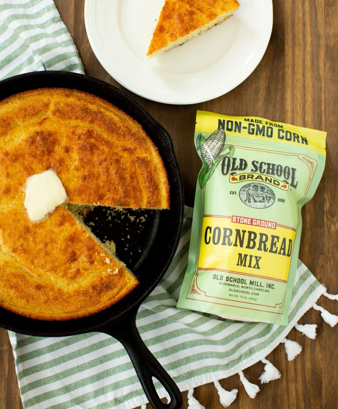 Cornbread Mix, 16oz image 4